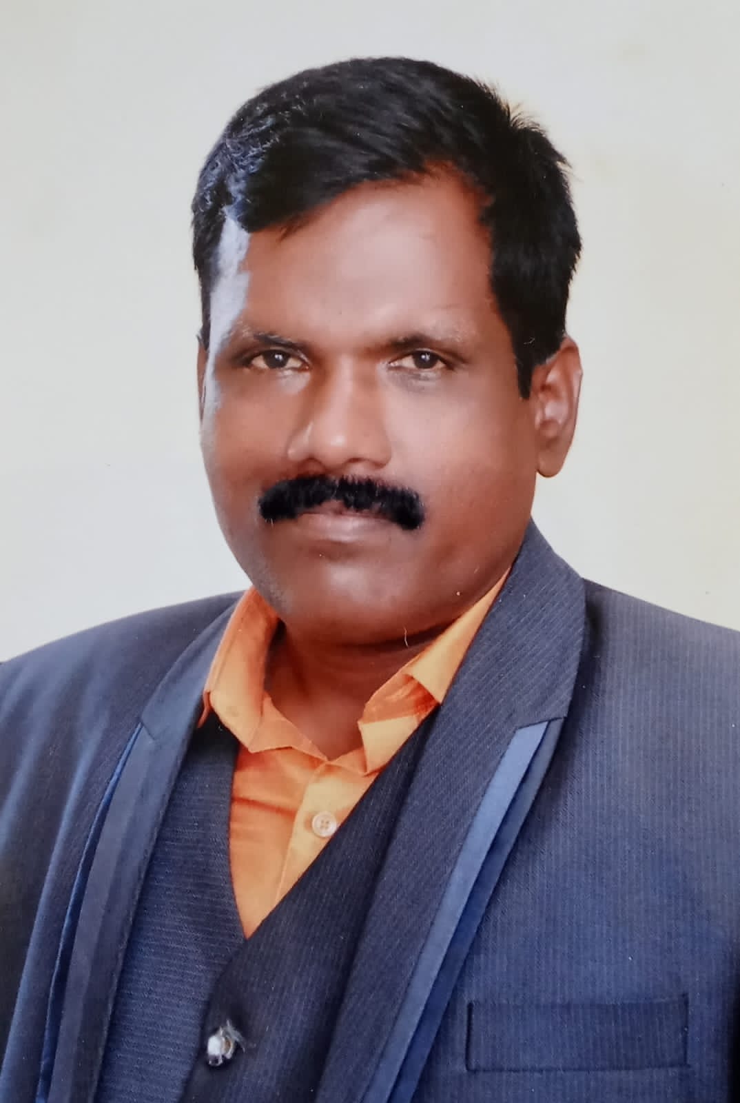 Dr. SHIVAPUTRA SIDRAM